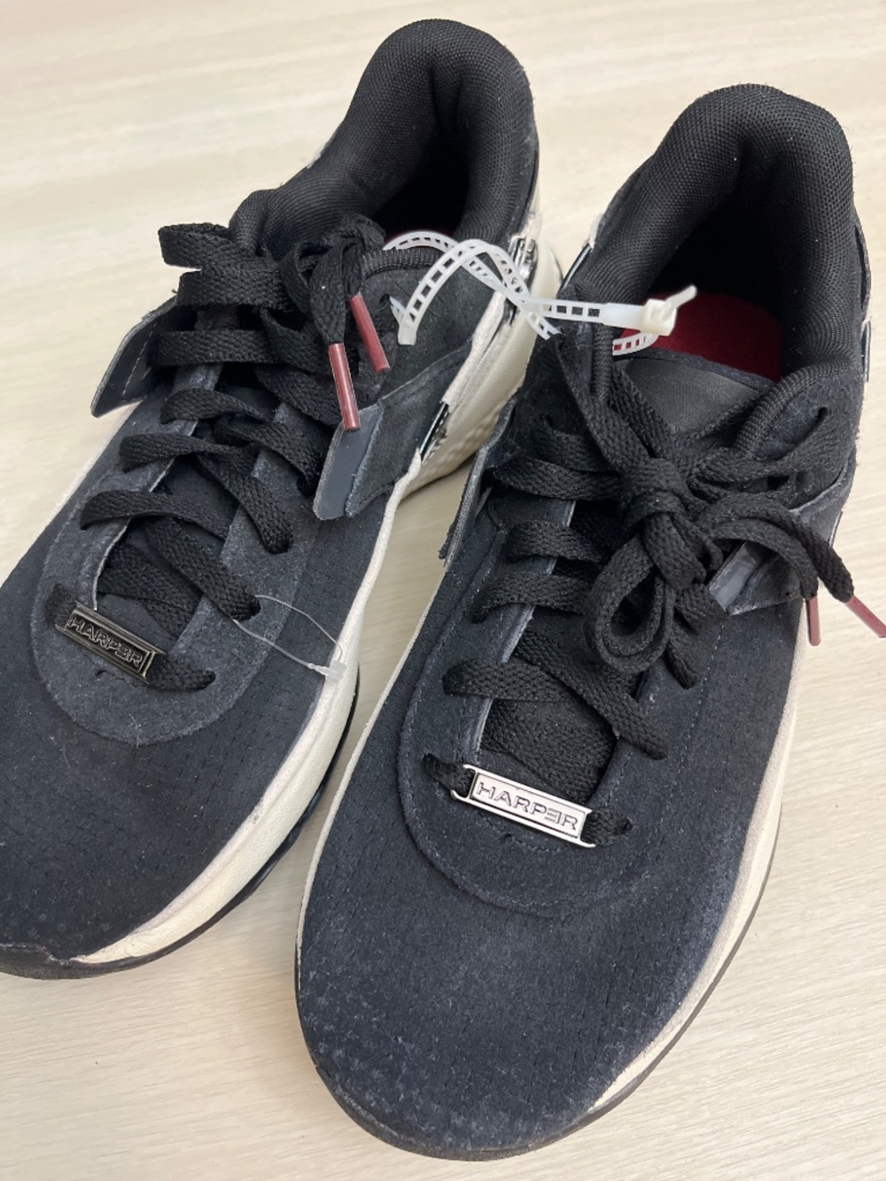 New Under Armour Men's Harper Turf Baseball Shoes - Picture 12 of 13